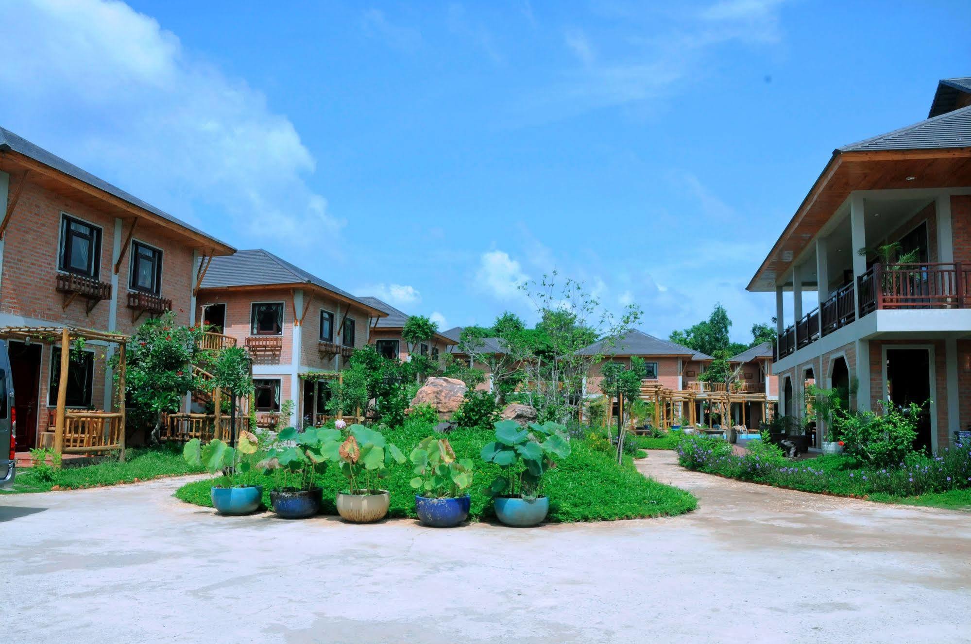 Vela Phu Quoc Resort Exterior photo